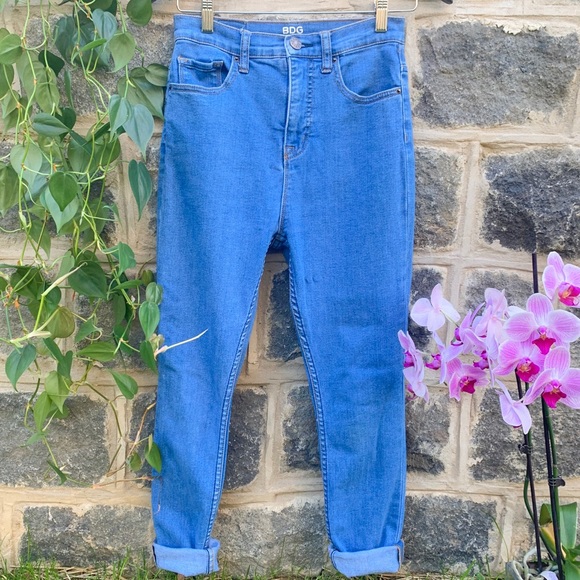NWOT Urban Outfitters BDG High Rise Blue Jeans - Picture 8 of 8